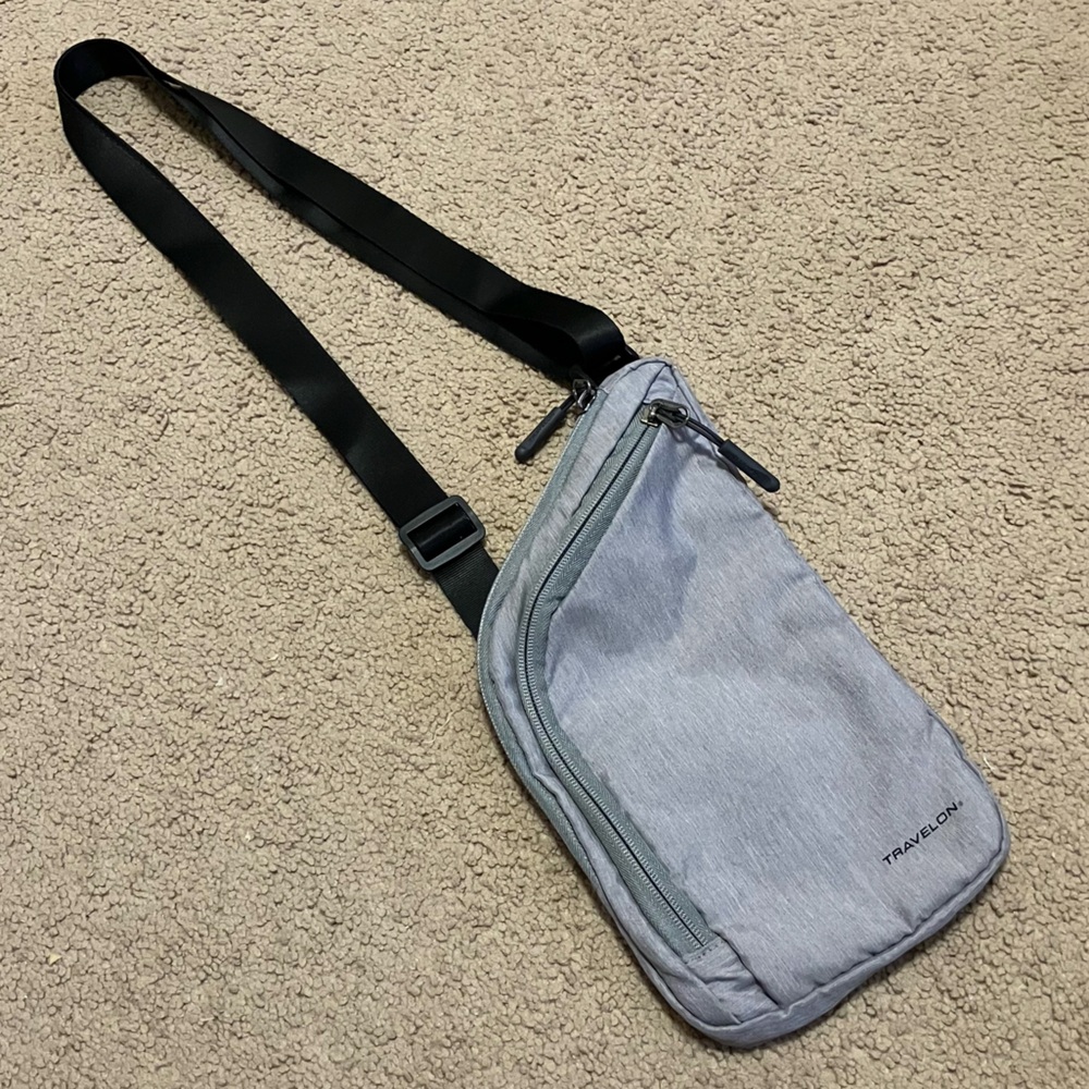 Travelon World Travel Essentials Slim Crossbody Bag Gray